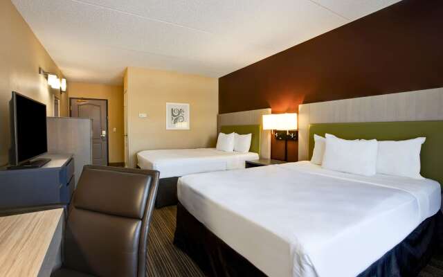 Comfort Inn & Suites St. Paul Northeast