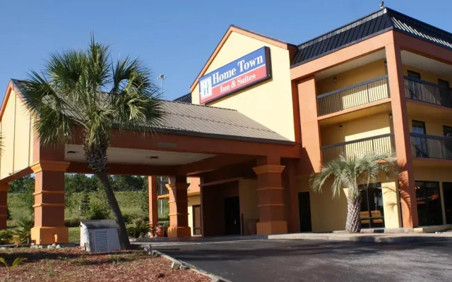 Home Town Inn & Suites Crestview