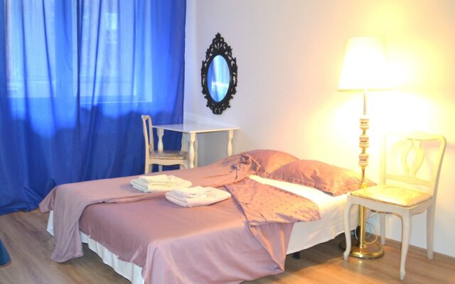 Alexk Apartments