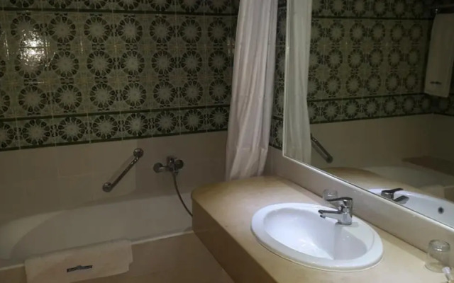 Tunisia Lodge Hotel