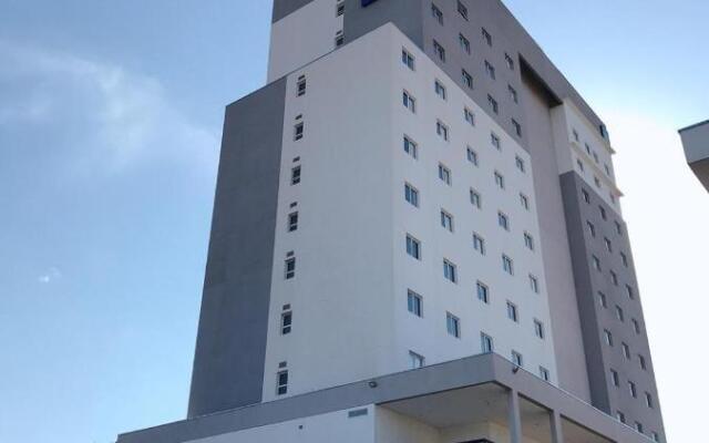 Summit Suítes Pindamonhangaba