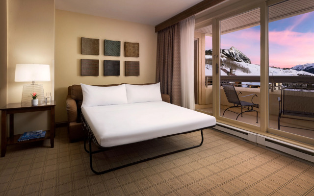 Elevation Hotel & Spa