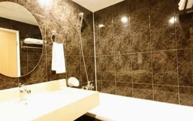 Kindness Hotel - Fengshan