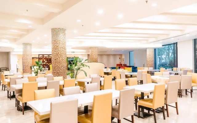 Holiday Inn Express Shanghai Putuo by IHG