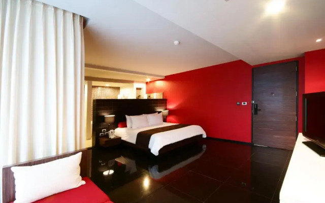 Tsix5 Hotel