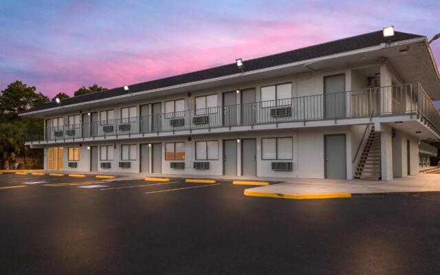 Hometowne Studios Orange, Tx