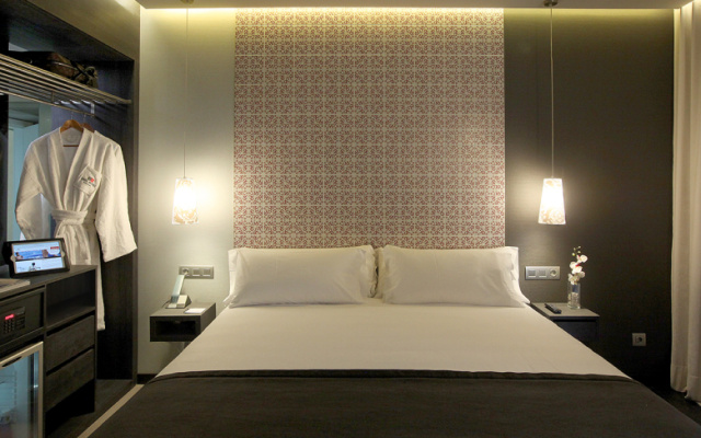 City Axel room
