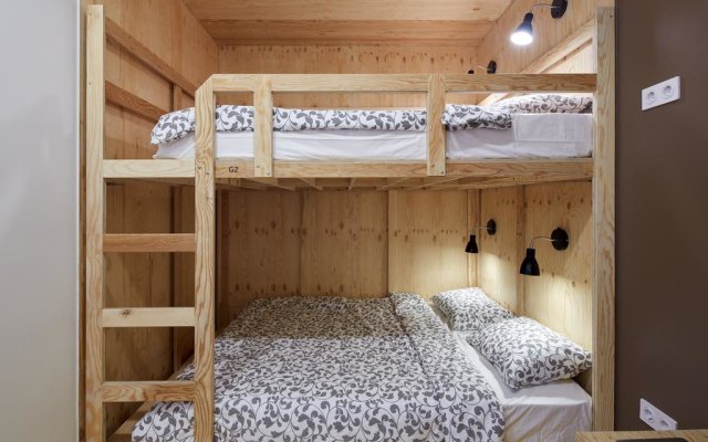 Twin Cities Melbourne Hostel