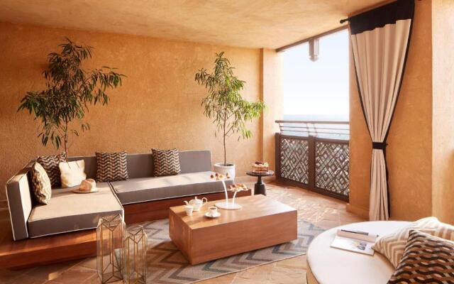 Jumeirah Mina Al Salam Hotel