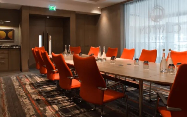 Clayton Hotel Chiswick