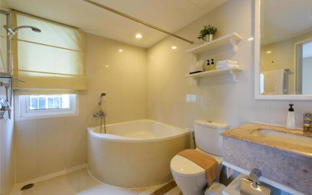 Sabai Sathorn Service Apartment