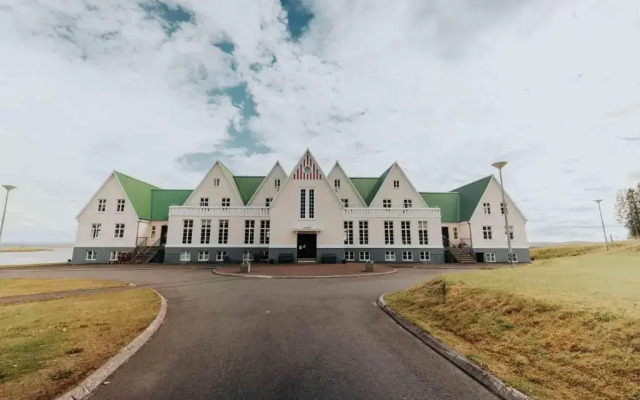 Heradsskolinn Historic Guesthouse