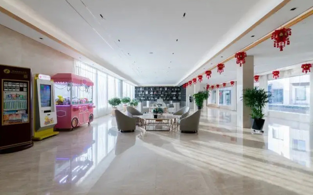 Longkou Grand Hotel