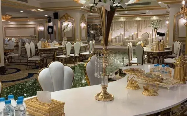 Violet Al Azizia Hotel