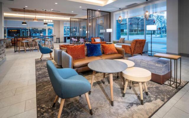 Towneplace Suites By Marriott Louisville Downtown