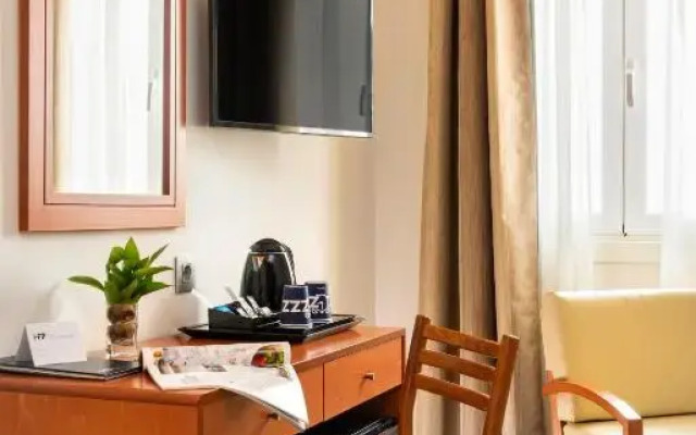 Hotel de Francia y París