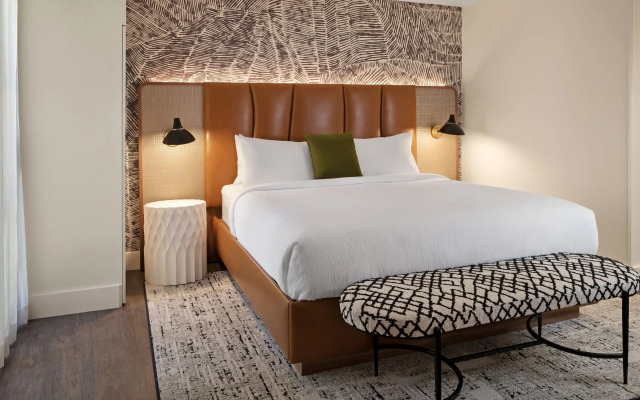 Burton House, Beverly Hills, A Tribute Portfolio Hotel