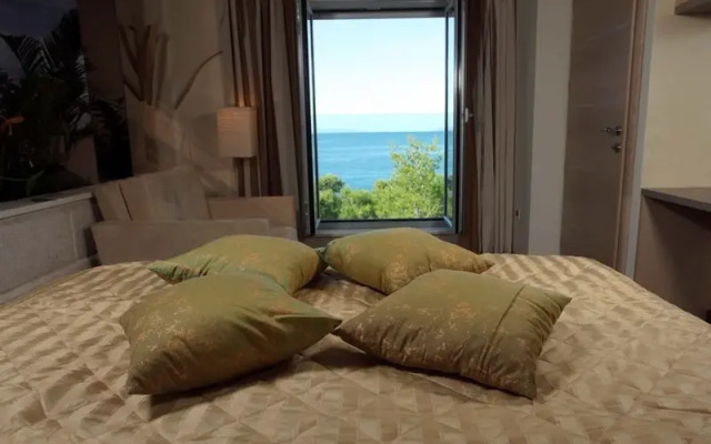 Beach Penthouse Apartment