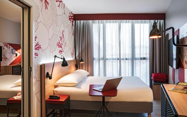 Отель ibis Styles Barcelona City Bogatell