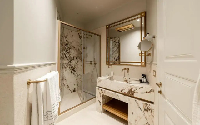 HT6 Hotel