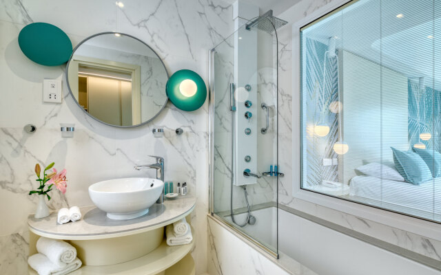 Ivi Mare - Designed for adults by Louis Hotels
