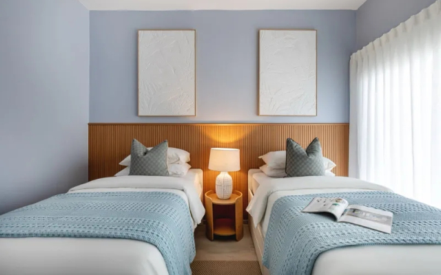 Coral Bay by DR Collection