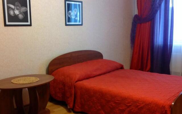 Апартаменты «7 Квадратов на Черкасской 58»