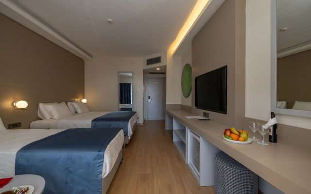 Azure By Yelken Hotel - All Inclusive