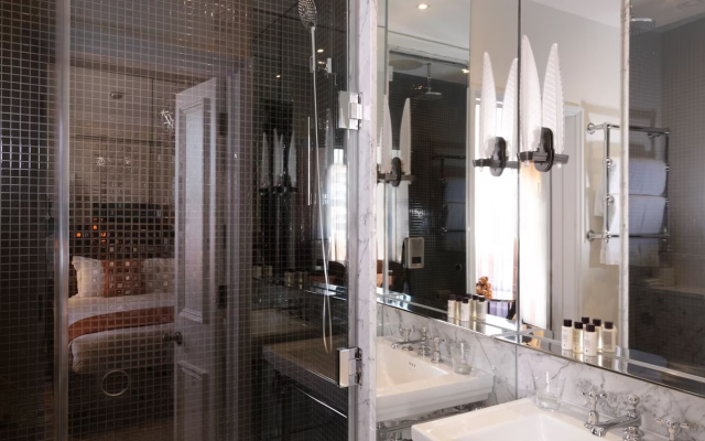 The Athenaeum Hotel & Residences