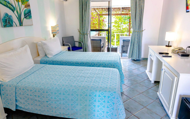 Ocean Point Beach Resort & Spa - Adults Only