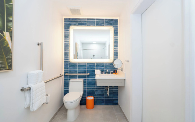 Sunshine Suites Resort