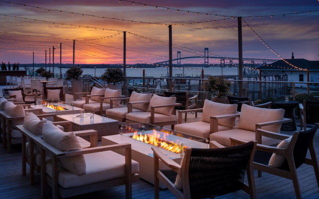 Newport Harbor Island Resort