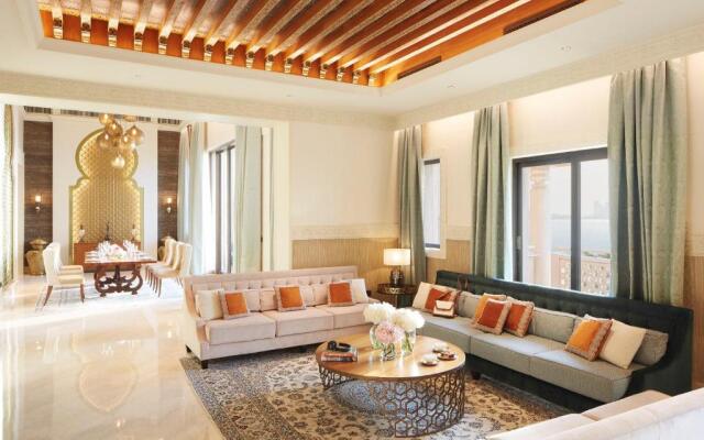 Jumeirah Al Qasr Dubai Hotel
