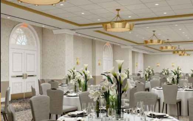 The Alexandrian Old Town Alexandria, Autograph Collection