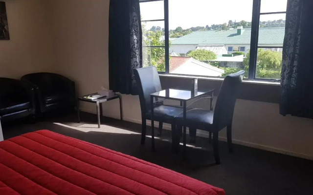 Palm Court Motel