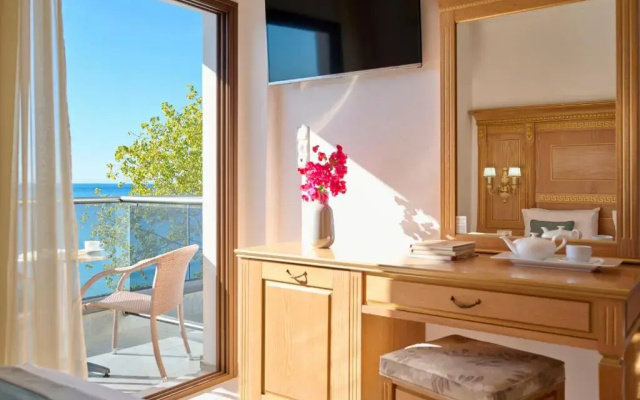 Evlogia Hotel Seafront & Annex by Greek Pride