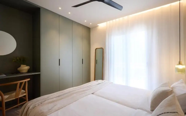 Sea View Beach Penthouse – Athens Coast
