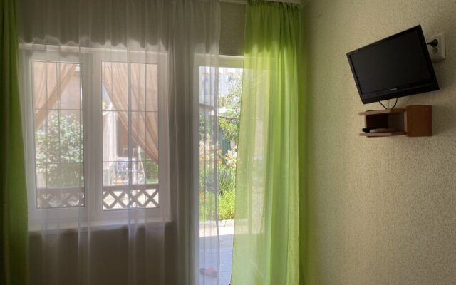 Solnechny Dvorik Guest House