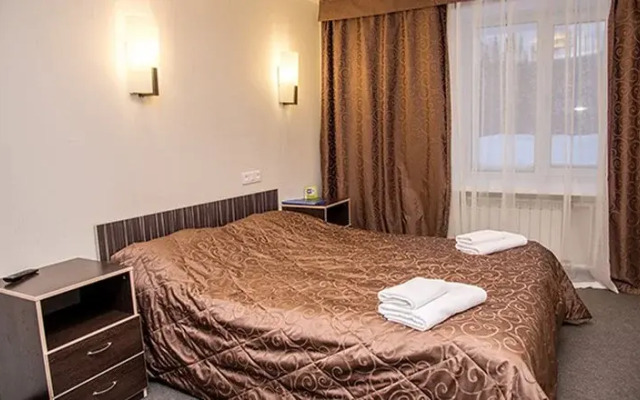 Baza semejnogo otdyha Medvezhonok Hotel