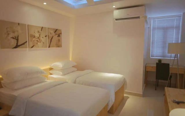 Отель Pine Lodge Maldives
