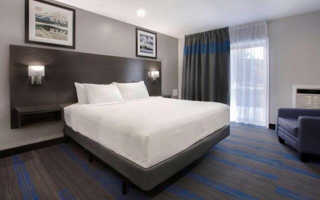 Days Inn by Wyndham Barrie