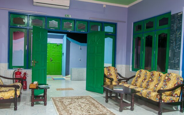 Himandhoo Inn