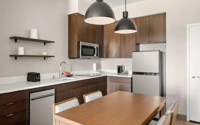 Residence Inn by Marriott Milwaukee Brookfield at Poplar Creek