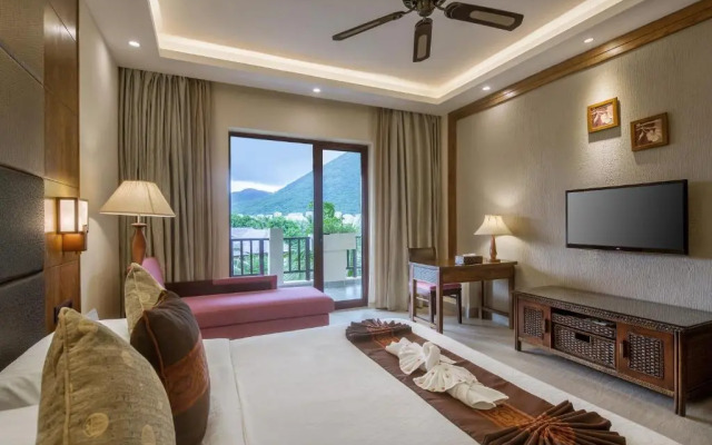 Yalong Bay Villas & Spa