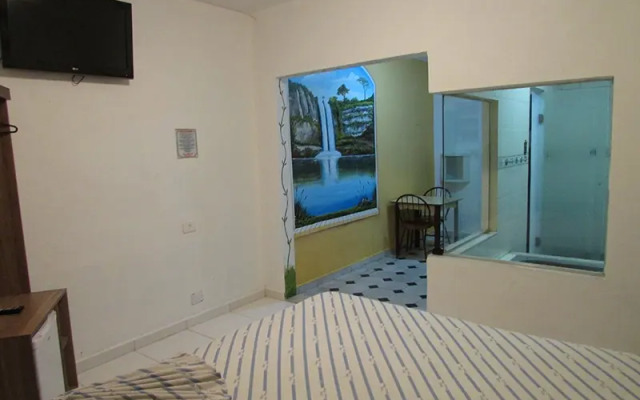 Hotel B Plaza