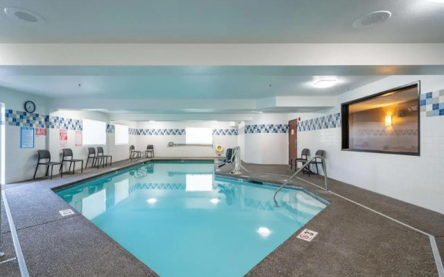 Best Western Lake Oswego/Portland Hotel & Suites