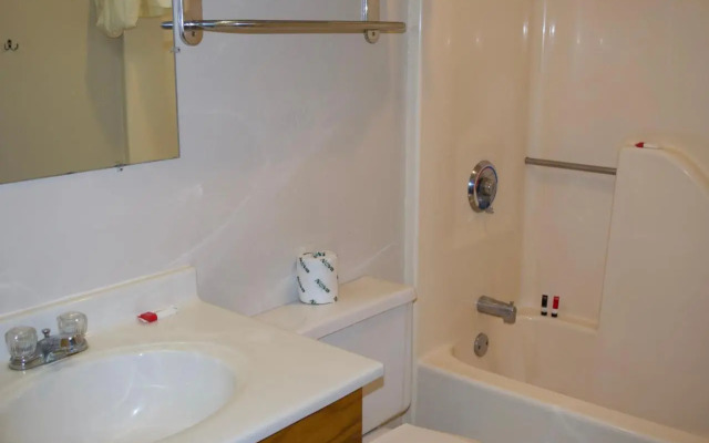 AmeriVu Inn & Suites