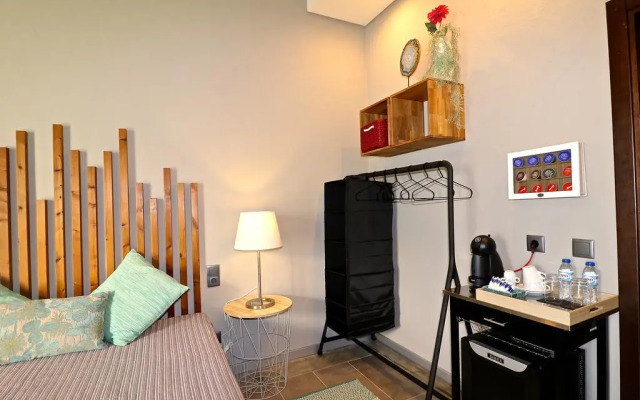 Lost & Found - Guesthouse & Suites