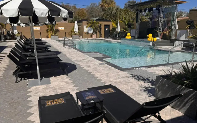 Mari Jean Hotel