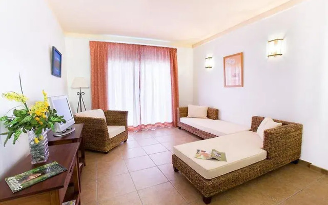 Apartamentos Gema Aguamarina Golf
